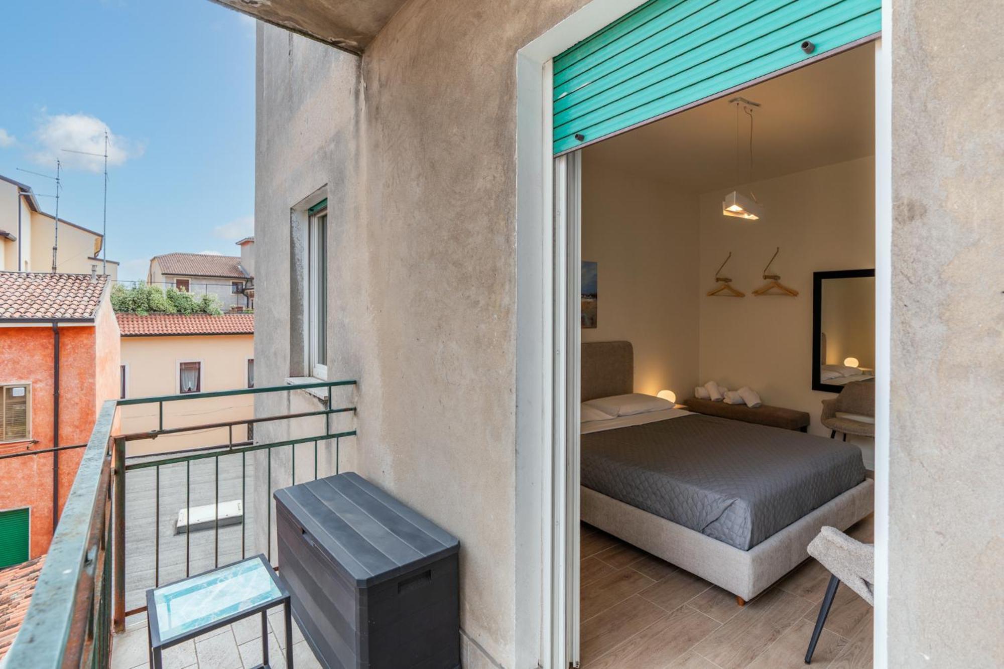 Domus Verona - Ampia Residenza Filippini A Pochi Passi Dall'Arena Bilik gambar